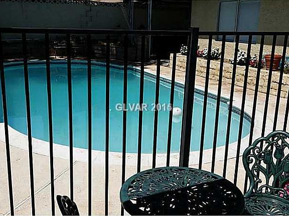 5th image of 4843 Monterrey Ave