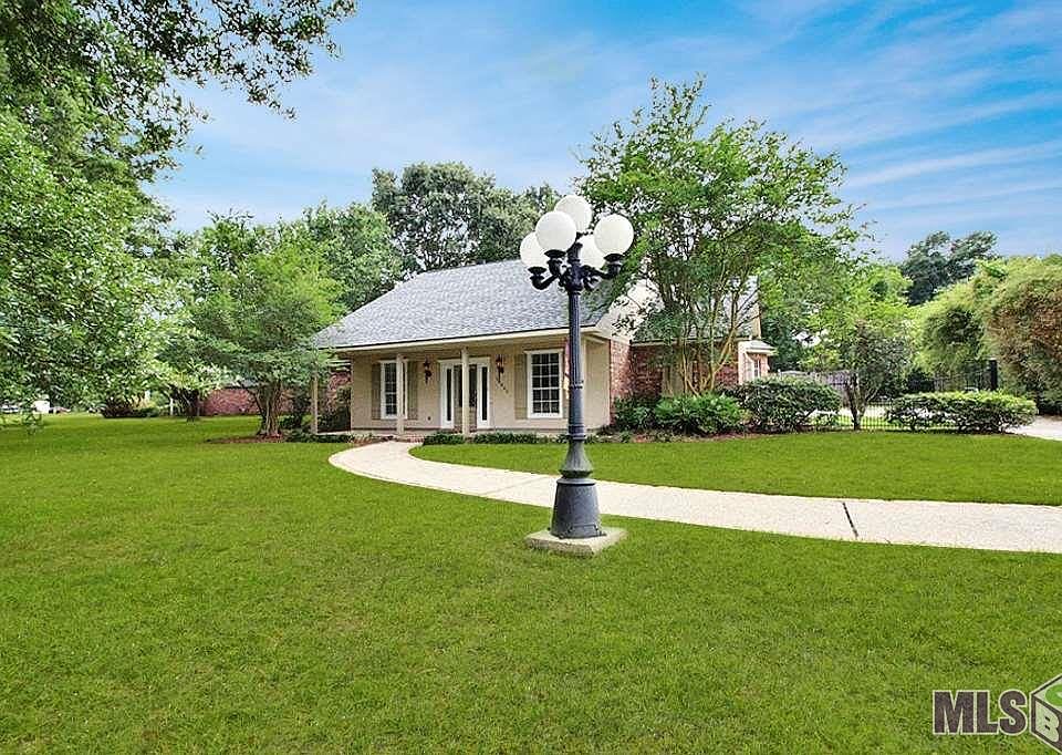 1st image of 16642 Wenwood Dr