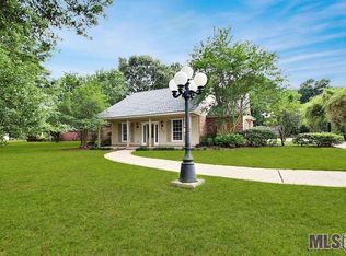 16642 Wenwood Dr, Baton Rouge, LA 70817