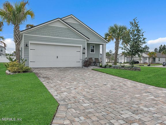 2nd image of 106 CREEKMORE Drive