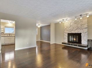 356 Deerfield Dr, Anchorage, AK 99515