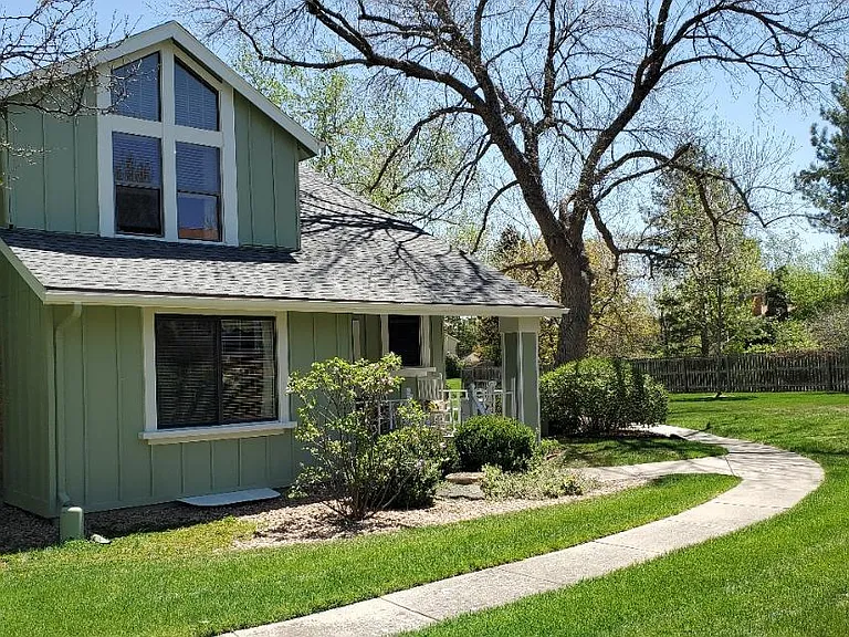 8710 Independence Way — Photo 1