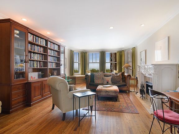 3rd image of 2440 N Lakeview Ave #9F