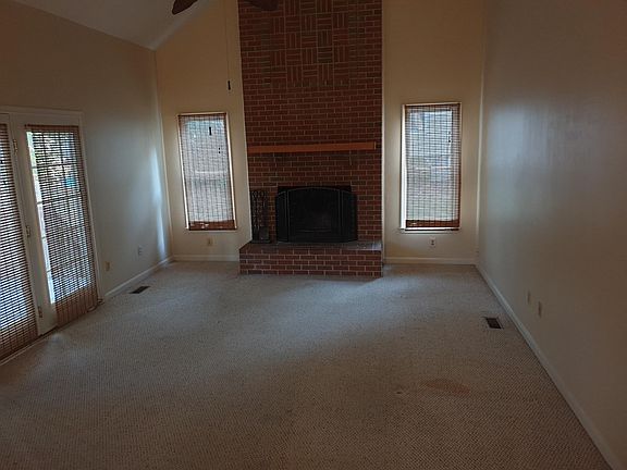 4th image of 9331 Braymore Cir