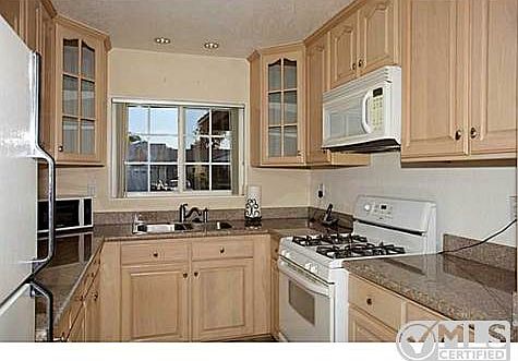 4th image of 4410 Powderhorn Dr