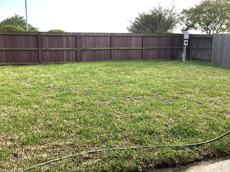 2730 J R Dr — Photo 3