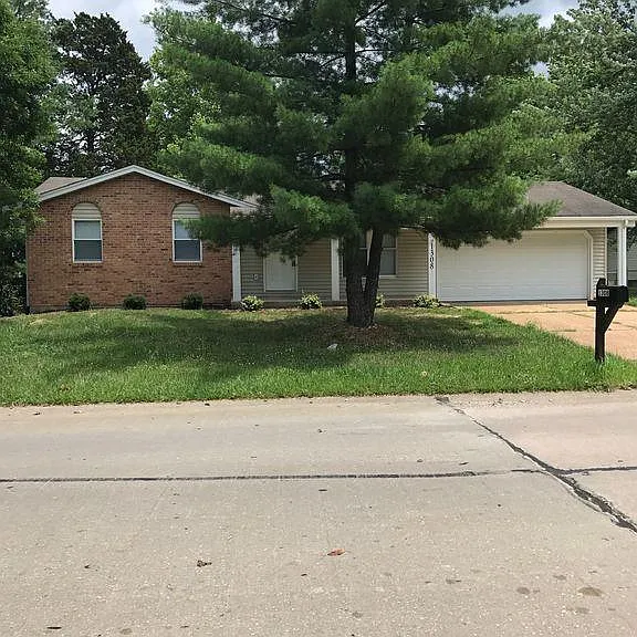 1308 Trails Dr — Photo 1
