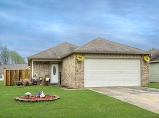 317 Saunders Dr, N Little Rock, AR 72117