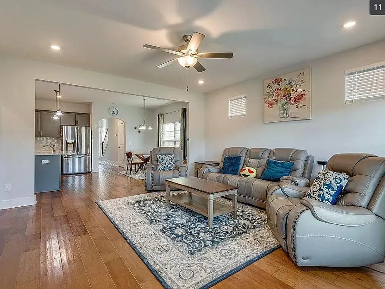 2037 Orangery Dr — Photo 7