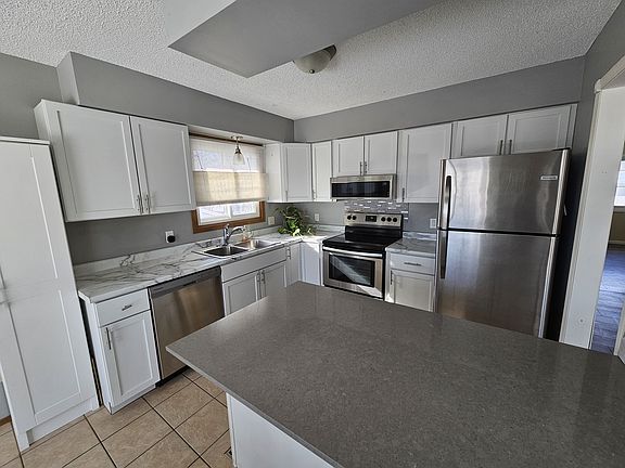 3rd image of 14196 Aspen Ave NE