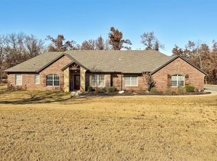 19225 Hunters Bluff Trl, Newalla, OK 74857