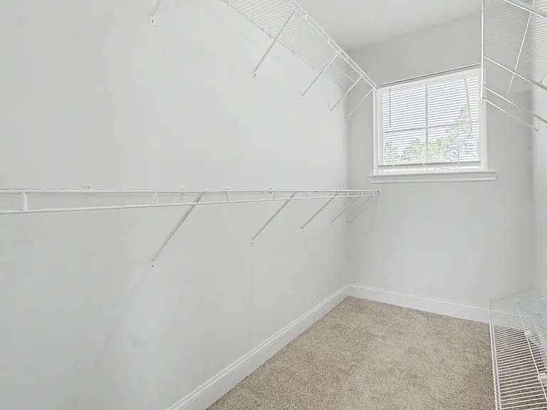 1052 Grayson Ave — Photo 21