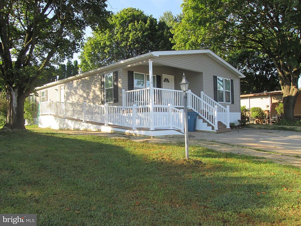 1st image of 219 Blue Jay Dr