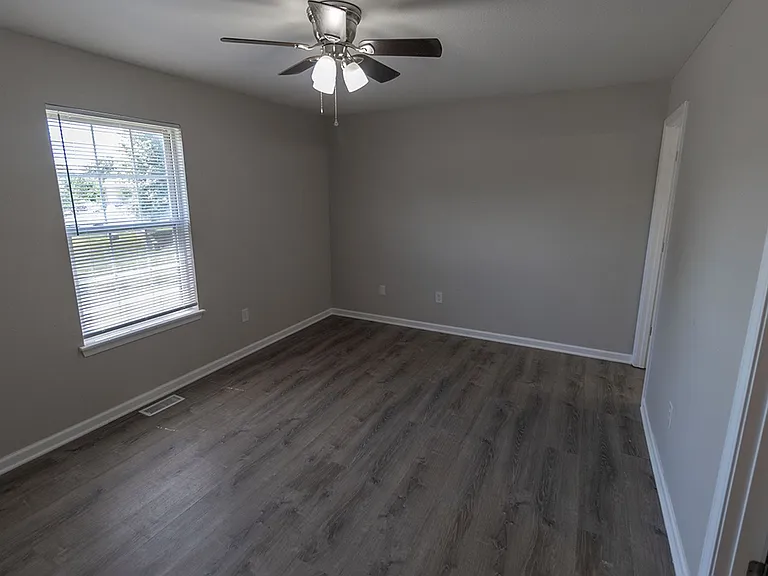1401-1403 Bodie Dr — Photo 19