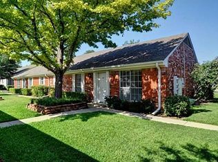 1009 Roaring Springs Rd, Fort Worth, TX 76114