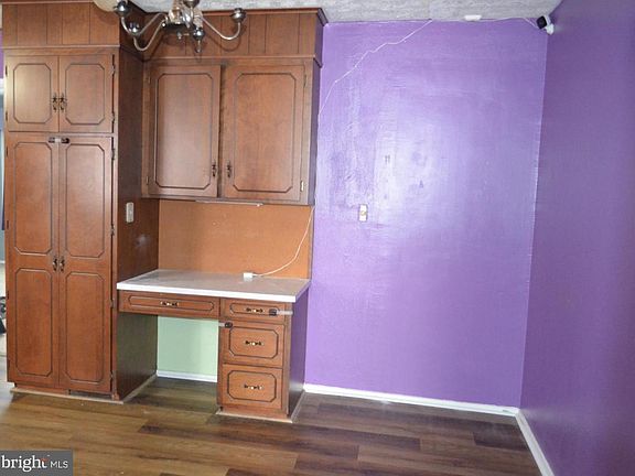 5th image of 12 Lincoln Dr