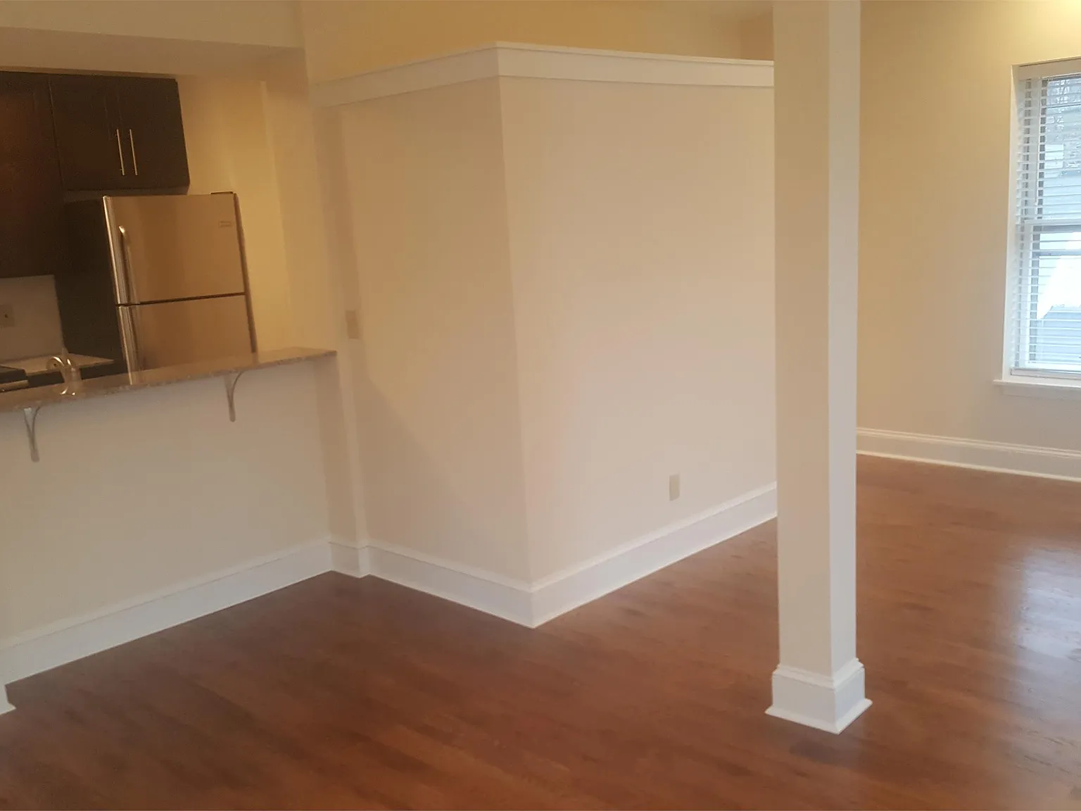 1003 Capital St - 2F — Photo 2