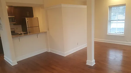 1003 Capital St Photo 1