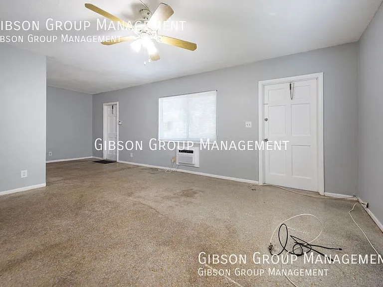 806 NE 16th Pl #4 — Photo 13