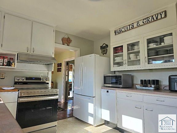 3rd image of 289 Horsepasture Price Rd