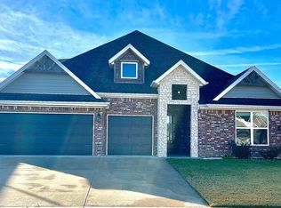 1411 Eureka Rd, Centerton, AR 72719