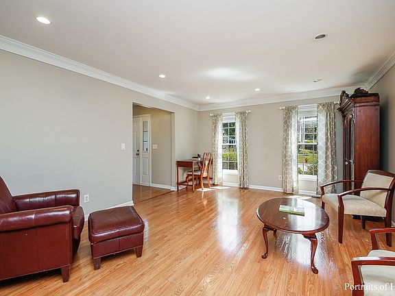 5th image of 746 Westfield Crse