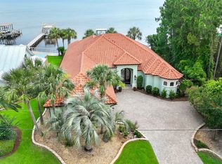644 Bayshore Dr, Miramar Beach, FL 32550