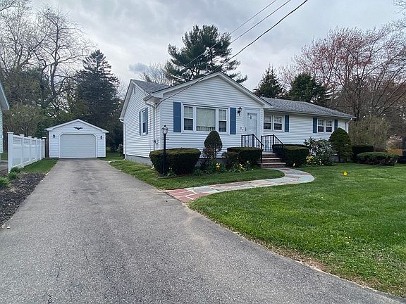 3rd image of 3 Woodlawn St
