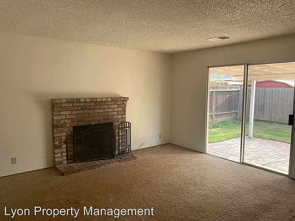 4th image of 16 Miramonte Dr