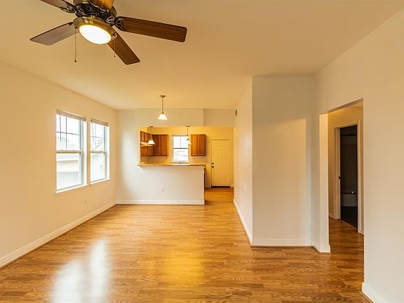 4th image of 4506 N Live Oaks Cir