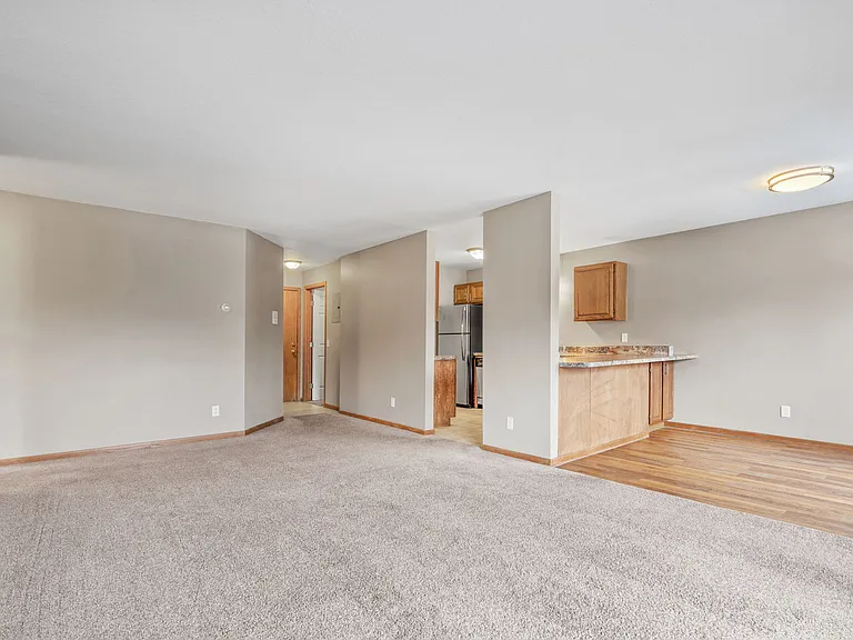 Kaposia Valley Apartments — Photo 4