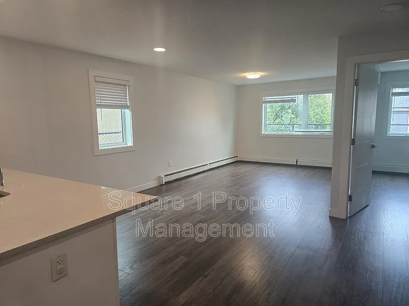 1 bed, 1.0 bath, $1,450 — Photo 2