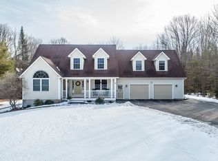89 Alexander Dr, Gorham, ME 04038