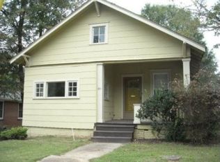 1811 Lyle Ave, College Park, GA 30337