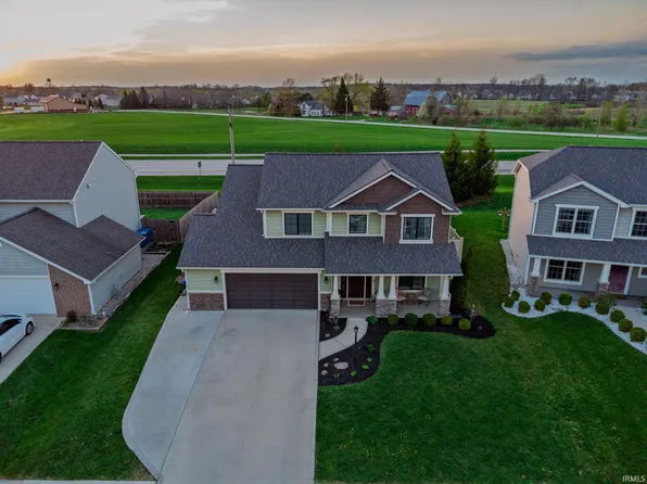 12125 Firekat Cv, Fort Wayne, IN 46845