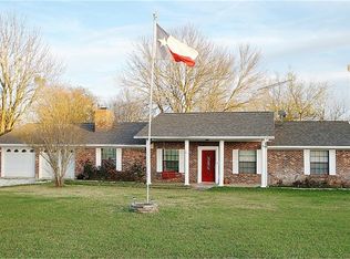 1021 Fm 109, Brenham, TX 77833