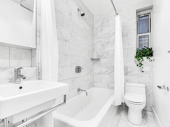 5th image of 160 E 3rd St APT 2I