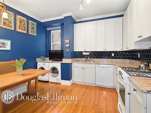5th image of 254 W 82nd St APT 4A