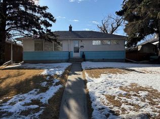 3111 NW Richmond Rd SW, Calgary, AB T3E4N5