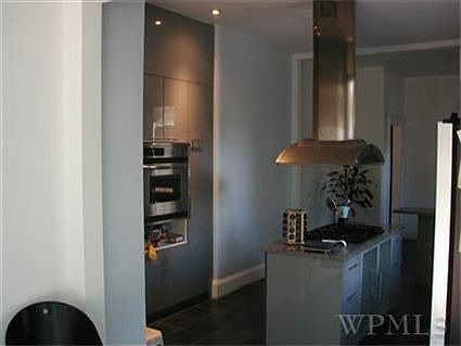 5th image of 396 Palisade Ave