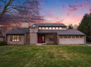 5750 Stoney Brook Rd, Kalamazoo, MI 49009