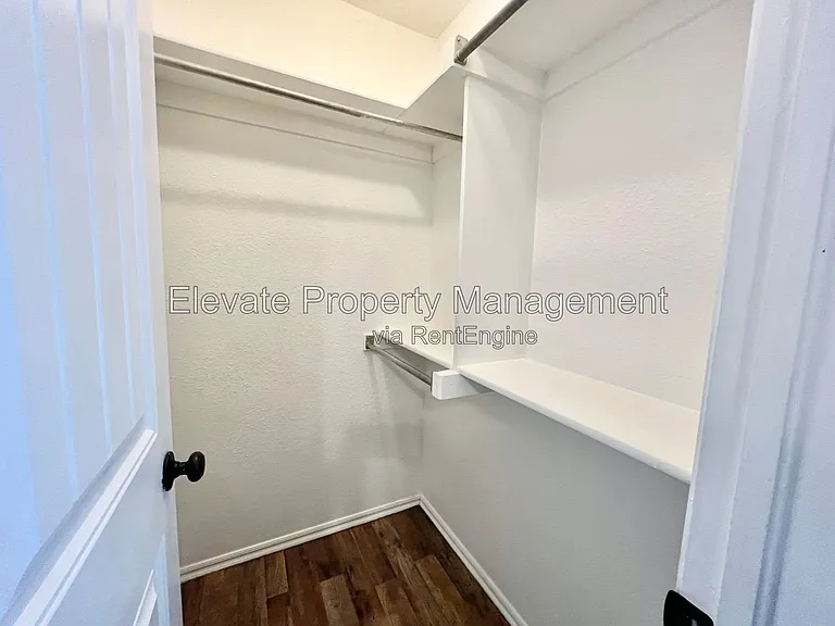 16405 Otter Dr — Photo 18