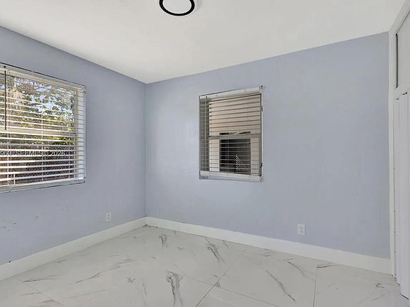 2nd image of 1008 Elm Rd