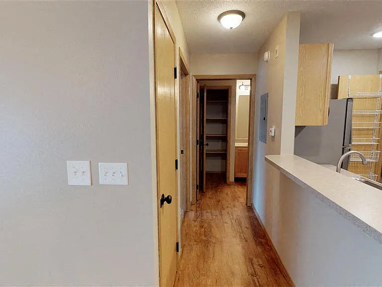 Oakmont Estates — Photo 36