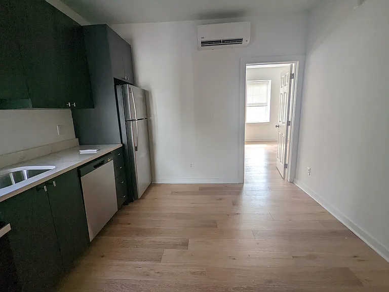 848-n-22nd-st-3f