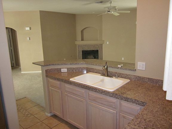 5th image of 1601 Hills Of Red Dr Unit 204