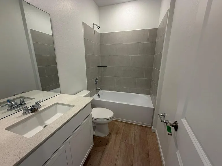 4371 Vibernum Ave — Photo 10