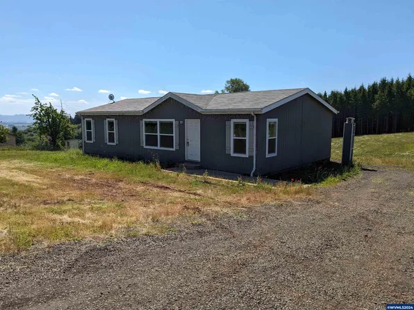 26405 SW Regia Dr, Sheridan, OR 97378