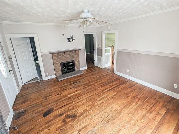5th image of 308 Church St