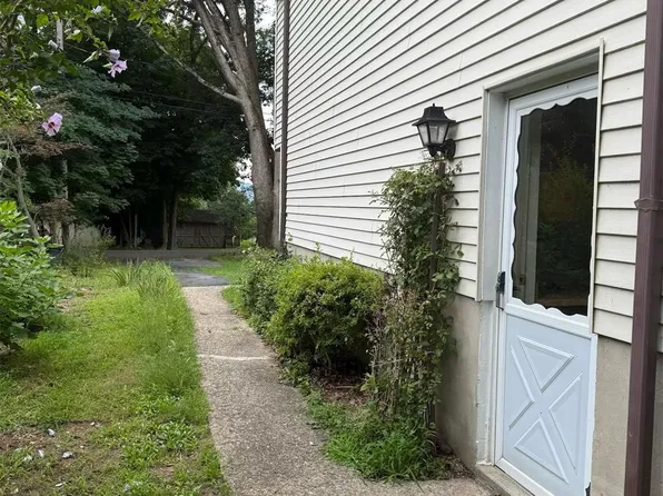 (undisclosed Address), New Windsor, NY 12553